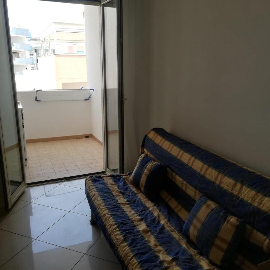 Nina'S Apartment Галлиполи Экстерьер фото